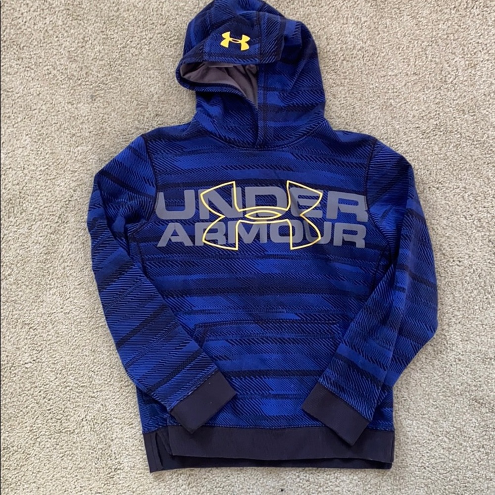 Boys Under Armor sweatshirt